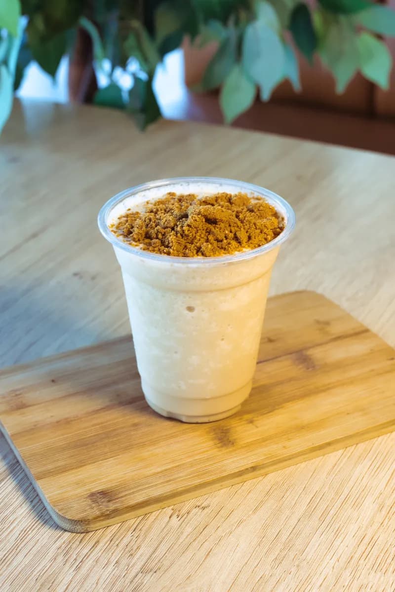 Biscoff crushio with crumble topping